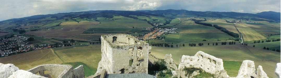 Vyhliadka zo Spišského hradu severným smerom